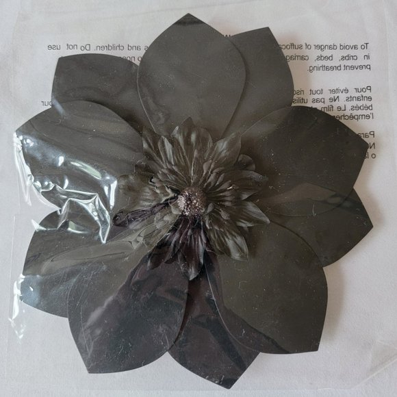 Michaels Other - Black Camellia Chalkboard Flower with Clip